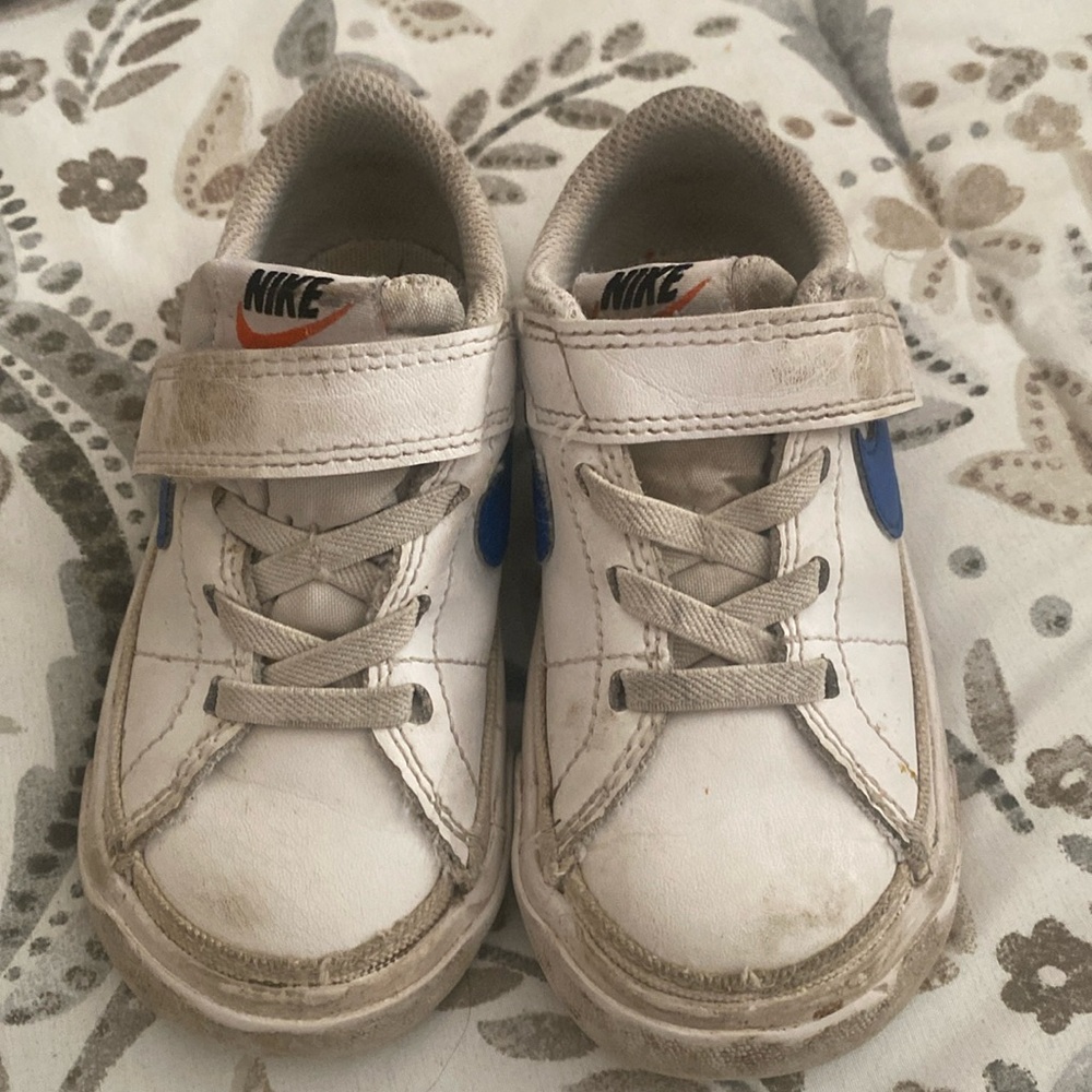 Nike shoes